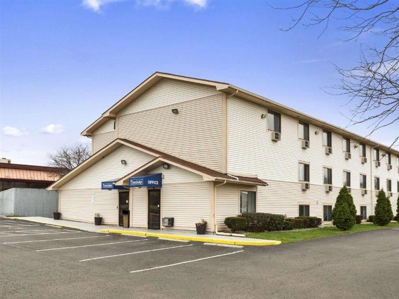 Travelodge By Wyndham Battle Creek Kültér fotó